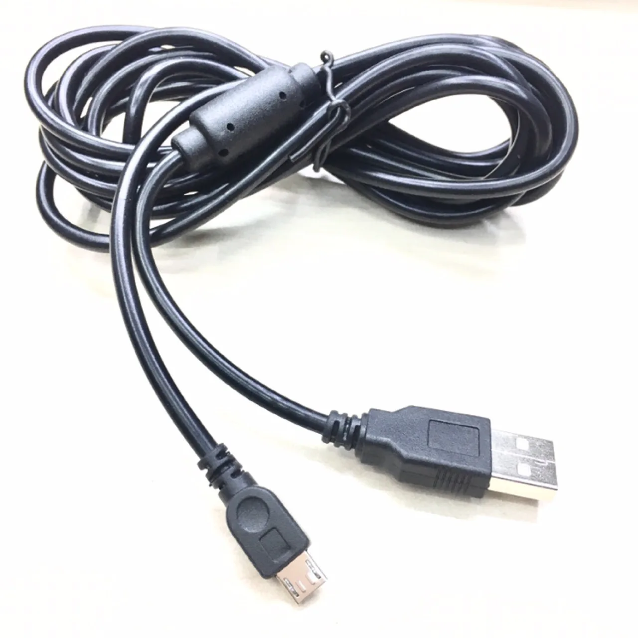 Cavo di ricarica dati USB da 1 - Esports Gaming Station recensione e prezzo